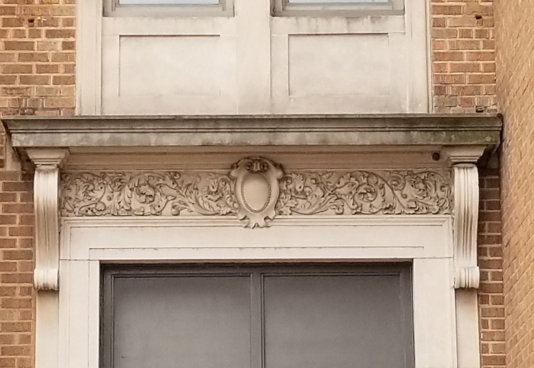 La Crosse architectural treasure hunt Clue No. 5